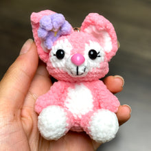 Load image into Gallery viewer, Cute Pink Kitty Cat with Bow Crochet Keychain K037