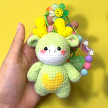 Load image into Gallery viewer, Green Alien Bestie Soft Crochet Keychain K0304