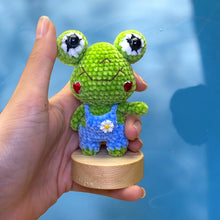 Load image into Gallery viewer, Lover Velvet Froggy Crochet Keychain K0402
