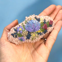 Load image into Gallery viewer, Premium Detailed Animal & Garden Embroidered Hairclip's K0507