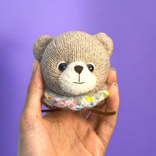 Load image into Gallery viewer, Bear Head Brothers Knitted Keychain's K0508