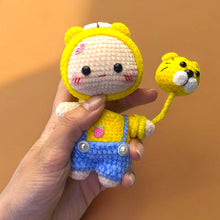 Load image into Gallery viewer, Itty Costume Party Velvet Girls with Accessory Crochet Figure K0521