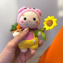 Load image into Gallery viewer, Itty Costume Party Velvet Girls with Accessory Crochet Figure K0521