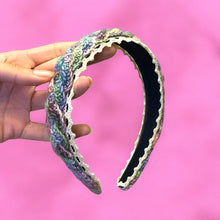 Load image into Gallery viewer, Plenty of Color Crocheted Headband K0525