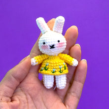 Load image into Gallery viewer, Mini Cutiee Bunny Crochet Keychain K0527