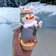 Load image into Gallery viewer, Cold Time Penguin Wool Figure K0539