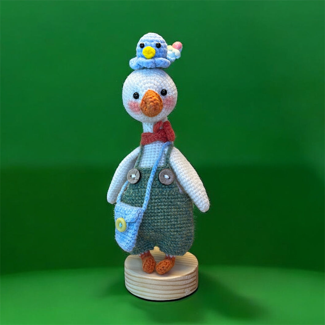 Wool Exploring Duck with Bag K0604